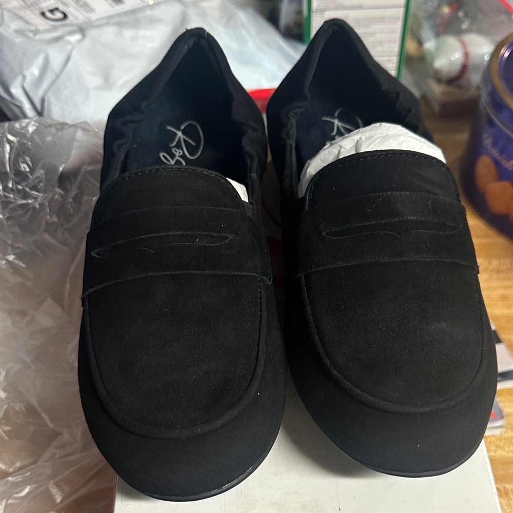 NIB Ros Hommersom Trish Black Suede Loafers Size 8.5W